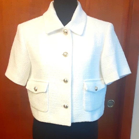 Ann Taylor Tops - Cropped Blazer